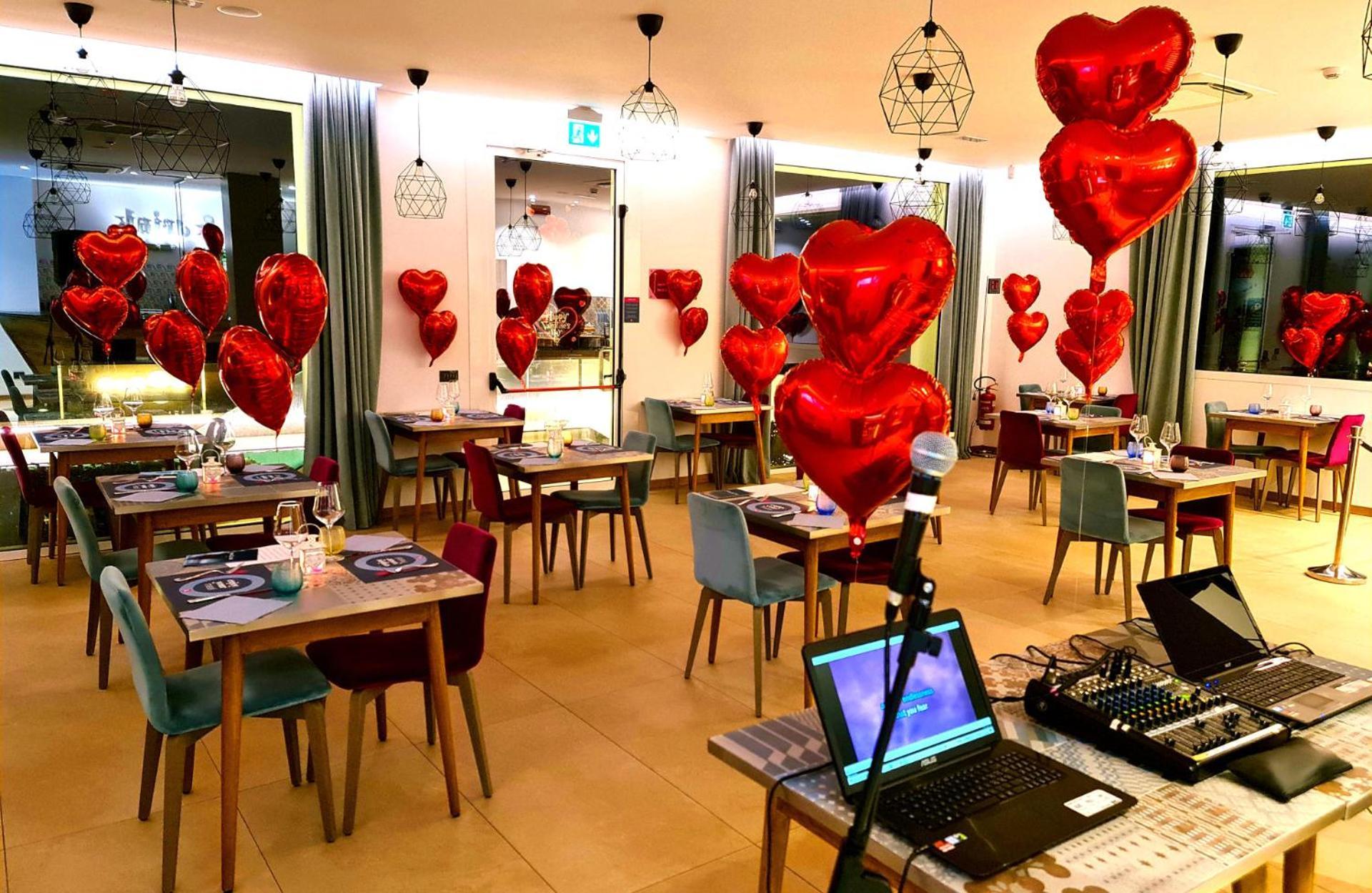 You & Me Beach Hotel Rimini Zewnętrze zdjęcie
