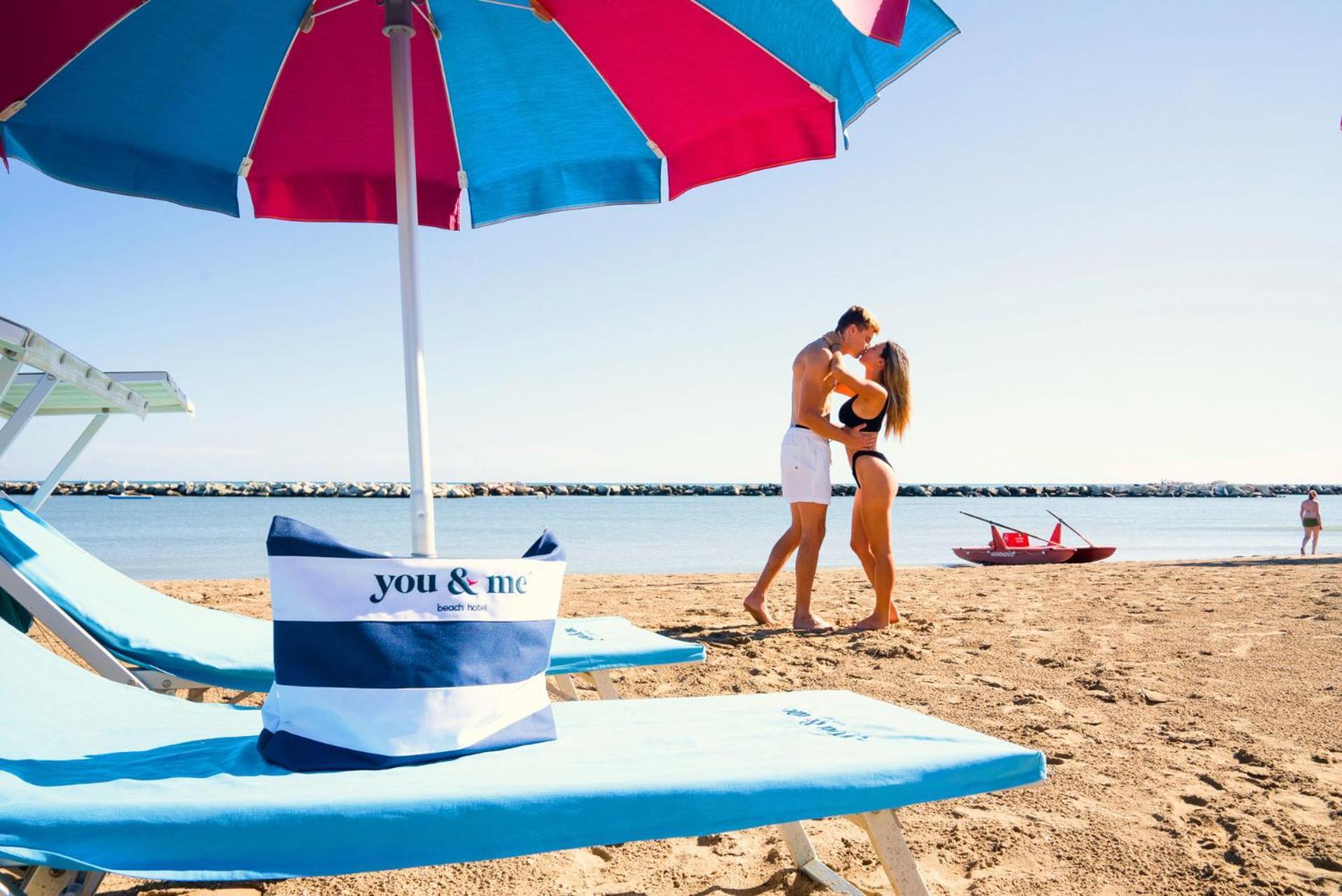 You & Me Beach Hotel Rimini Zewnętrze zdjęcie