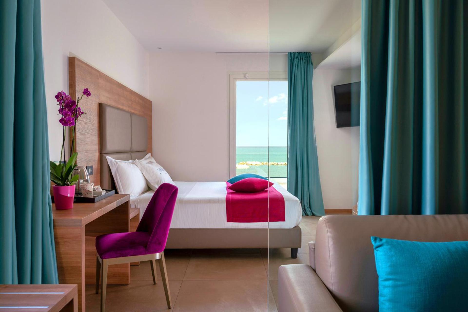 You & Me Beach Hotel Rimini Zewnętrze zdjęcie