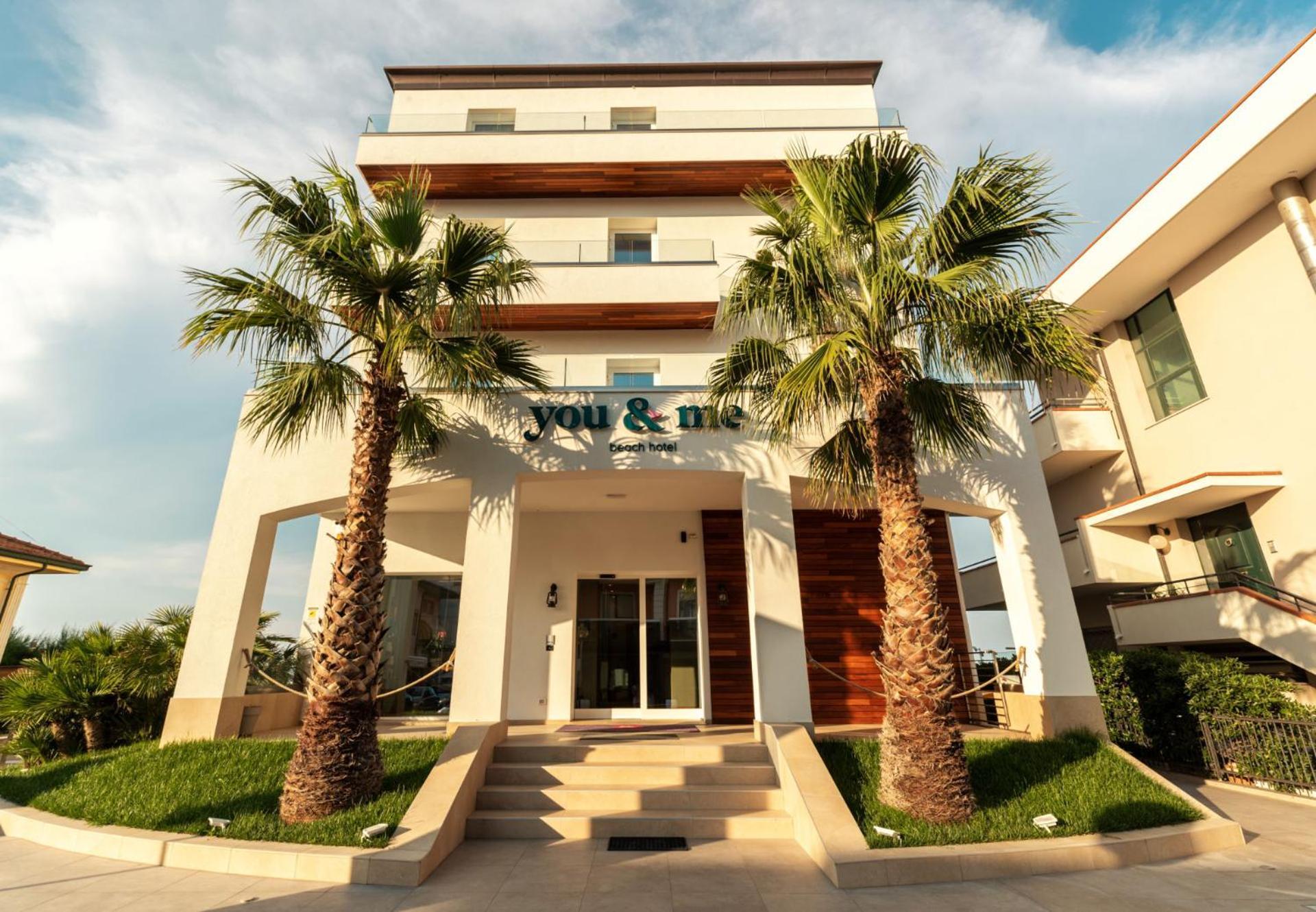 You & Me Beach Hotel Rimini Zewnętrze zdjęcie