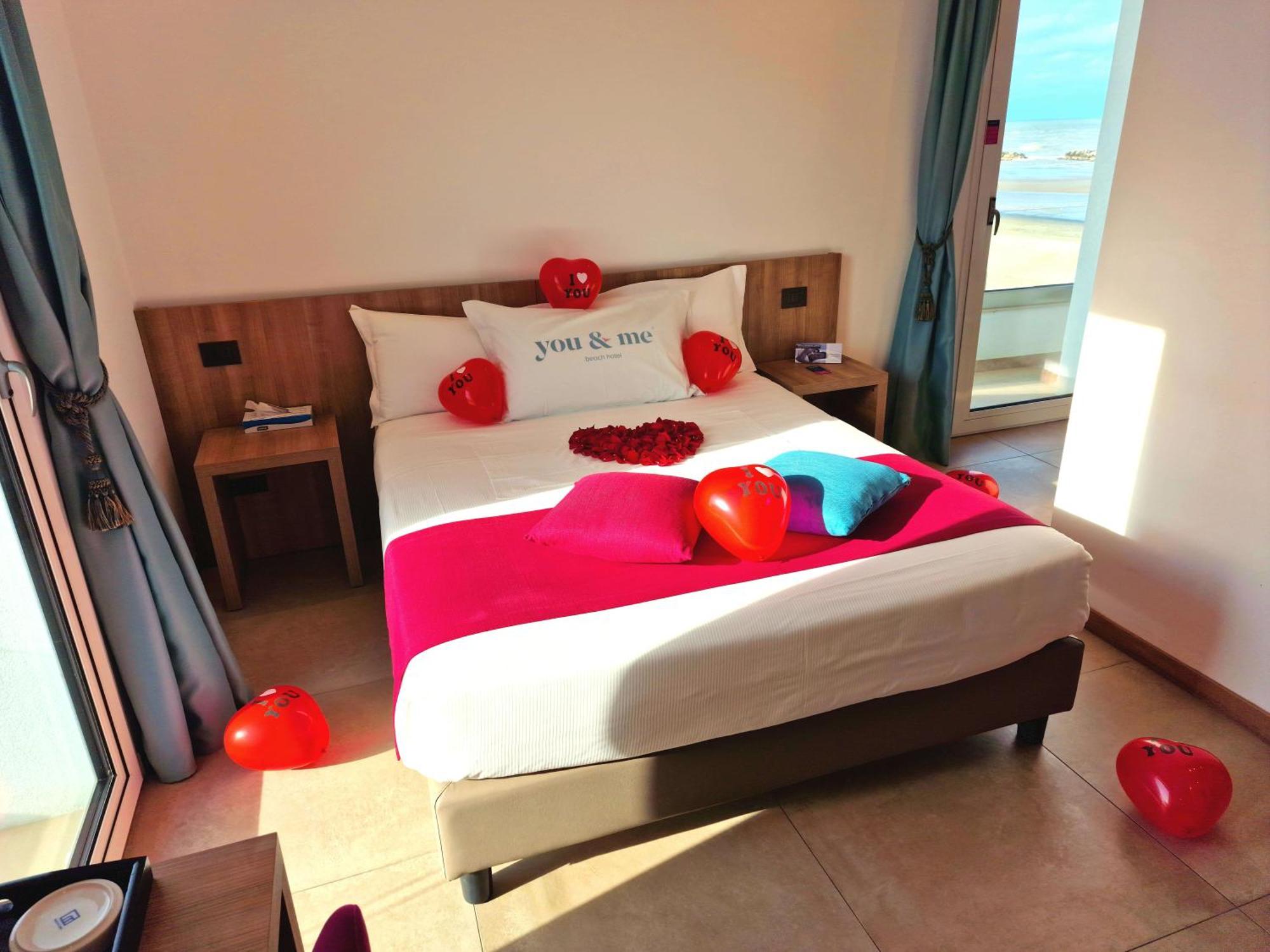You & Me Beach Hotel Rimini Zewnętrze zdjęcie