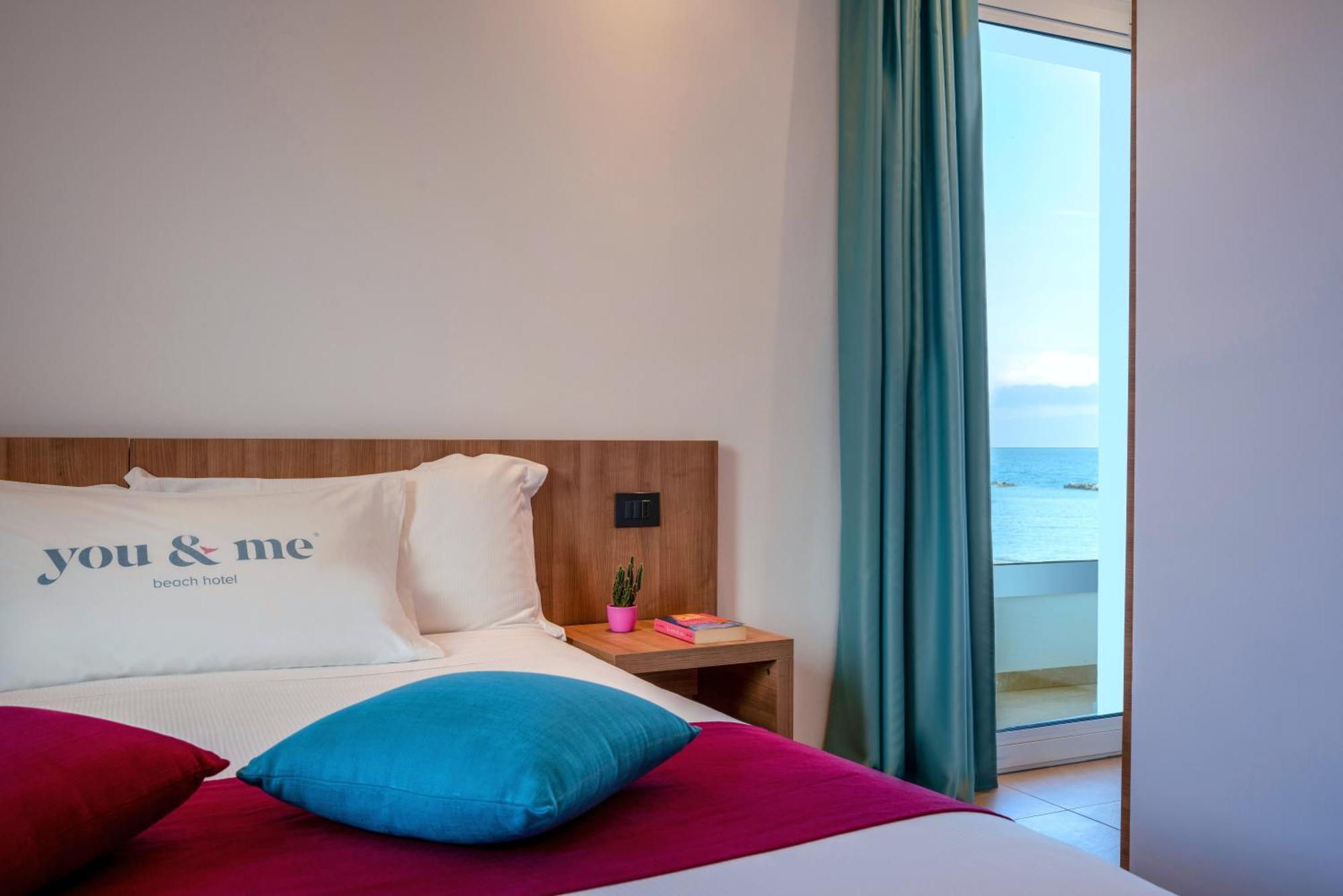 You & Me Beach Hotel Rimini Zewnętrze zdjęcie