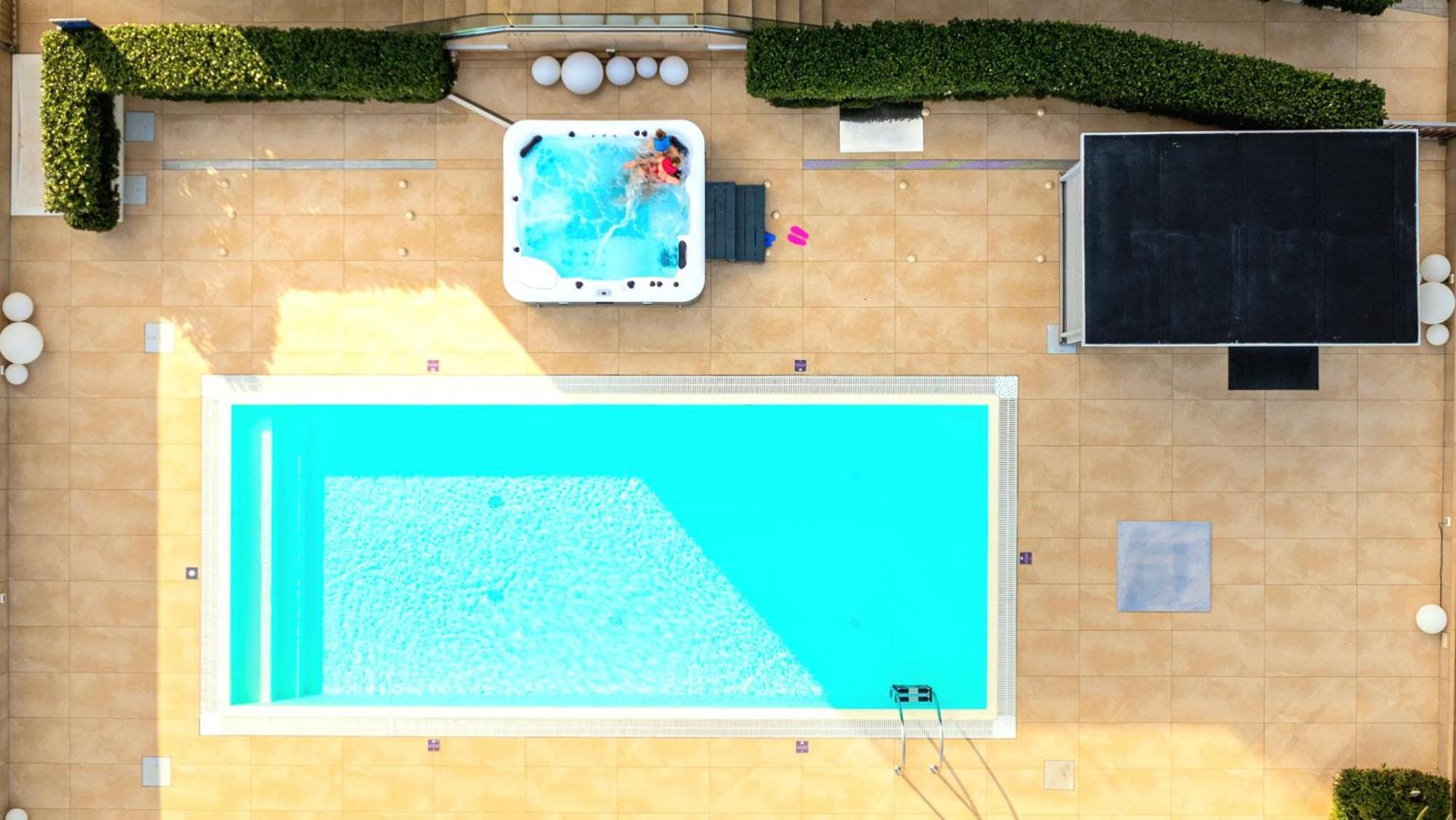 You & Me Beach Hotel Rimini Zewnętrze zdjęcie